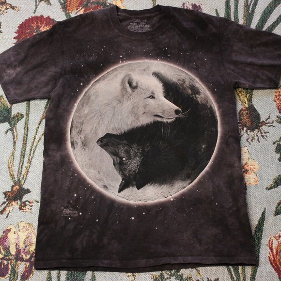 The Mountain graphic yin/yang black and white tie dye moon wolf t-shirt small - Picture 1 of 4